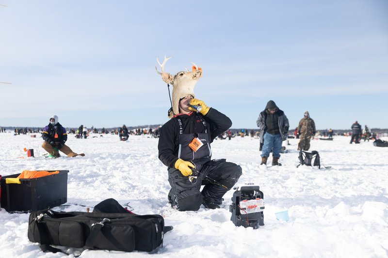 Ice fishing game, ice fishing casino